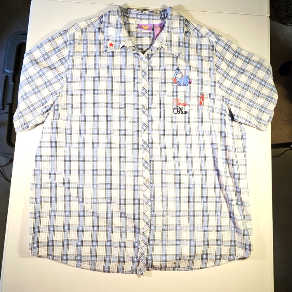 Disney Winnie the Pooh Eeyore button top short sleeve